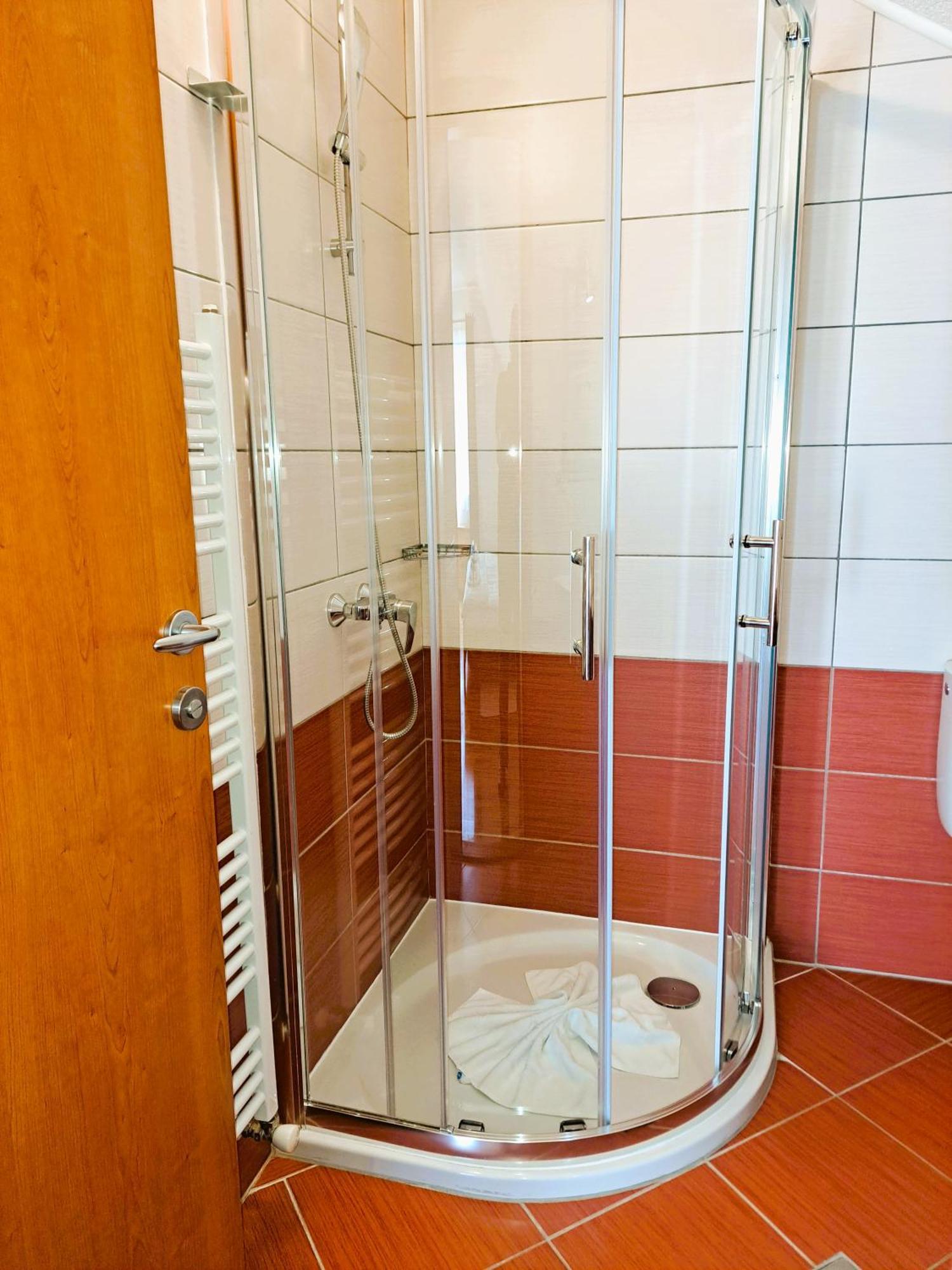 Plitvice Lower Lakes Rooms Plitvica selo Exterior foto